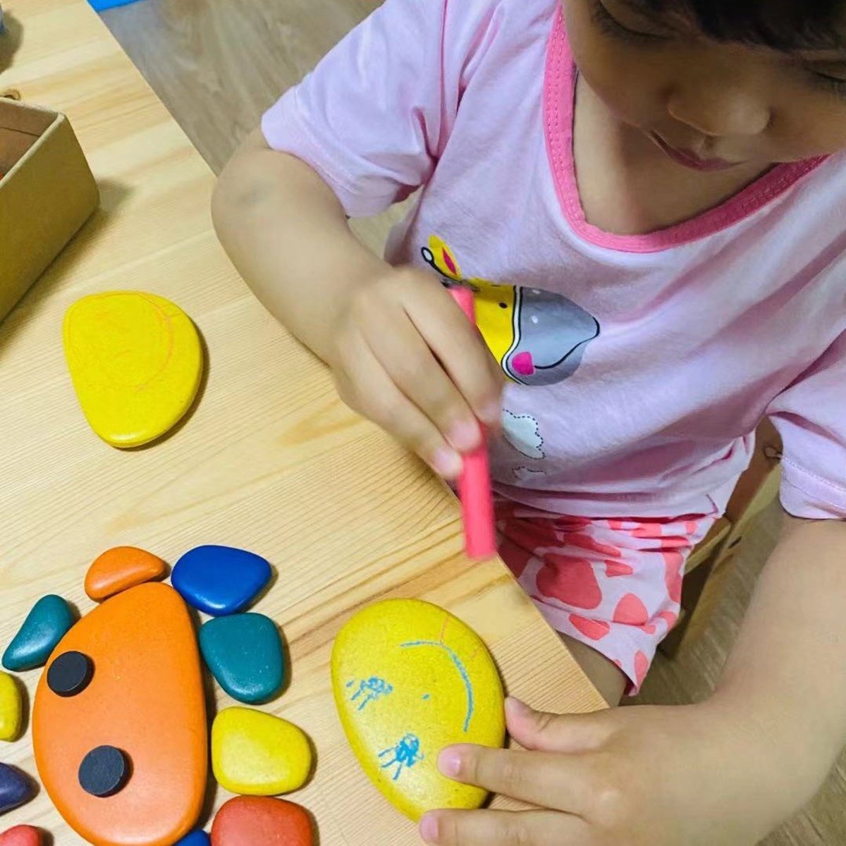 Curios - Creative Pebble Stone(SG)